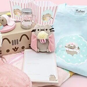 RARE Pusheen Box Rare! Winter 2021 BOX. XL